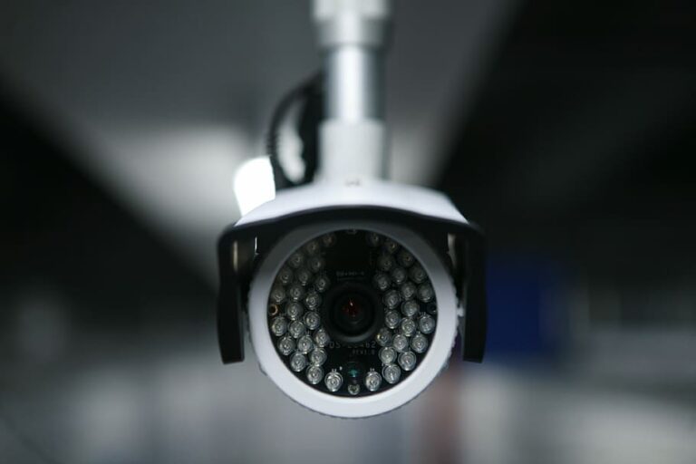 How Do CCTV Cameras Work At Night?